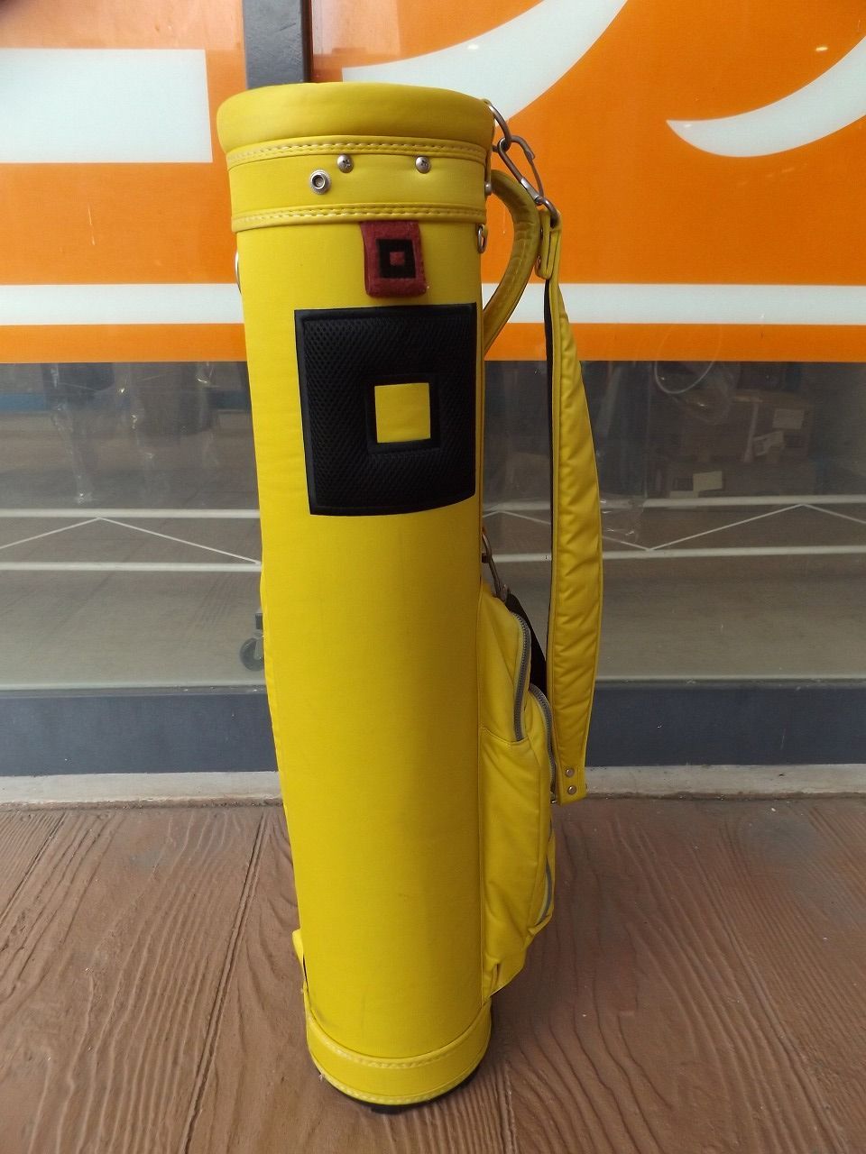 ONOFF キャディバッグ 軽量 7型 イエロー グローブライド オノフ