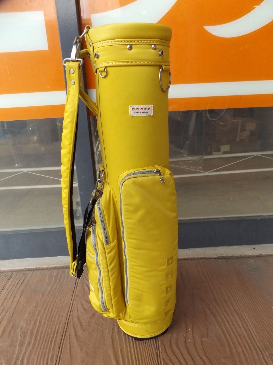 ONOFF キャディバッグ 軽量 7型 イエロー グローブライド オノフ