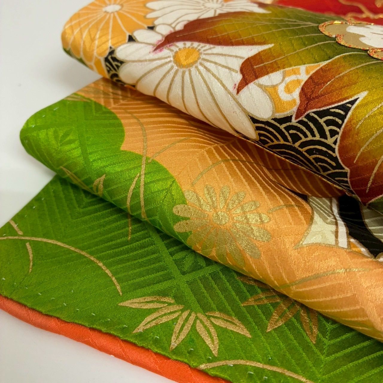 振袖 金駒刺繍 金彩 裄65 素敵な加工 正絹 着物 MK-1806 - メルカリ