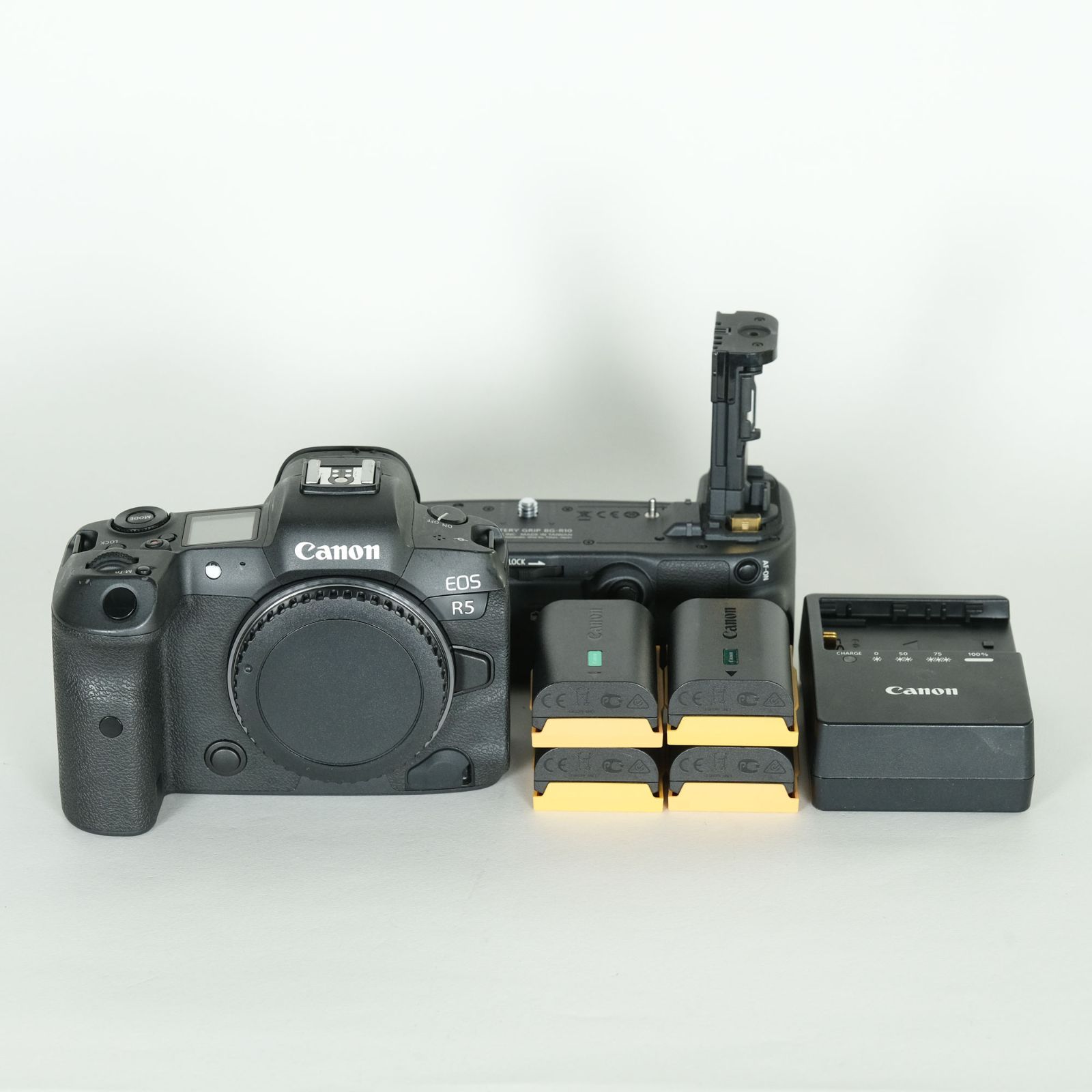 シャッター数19 550回 バッテリーグリップ付 Canon EOS R 5 RFマウント