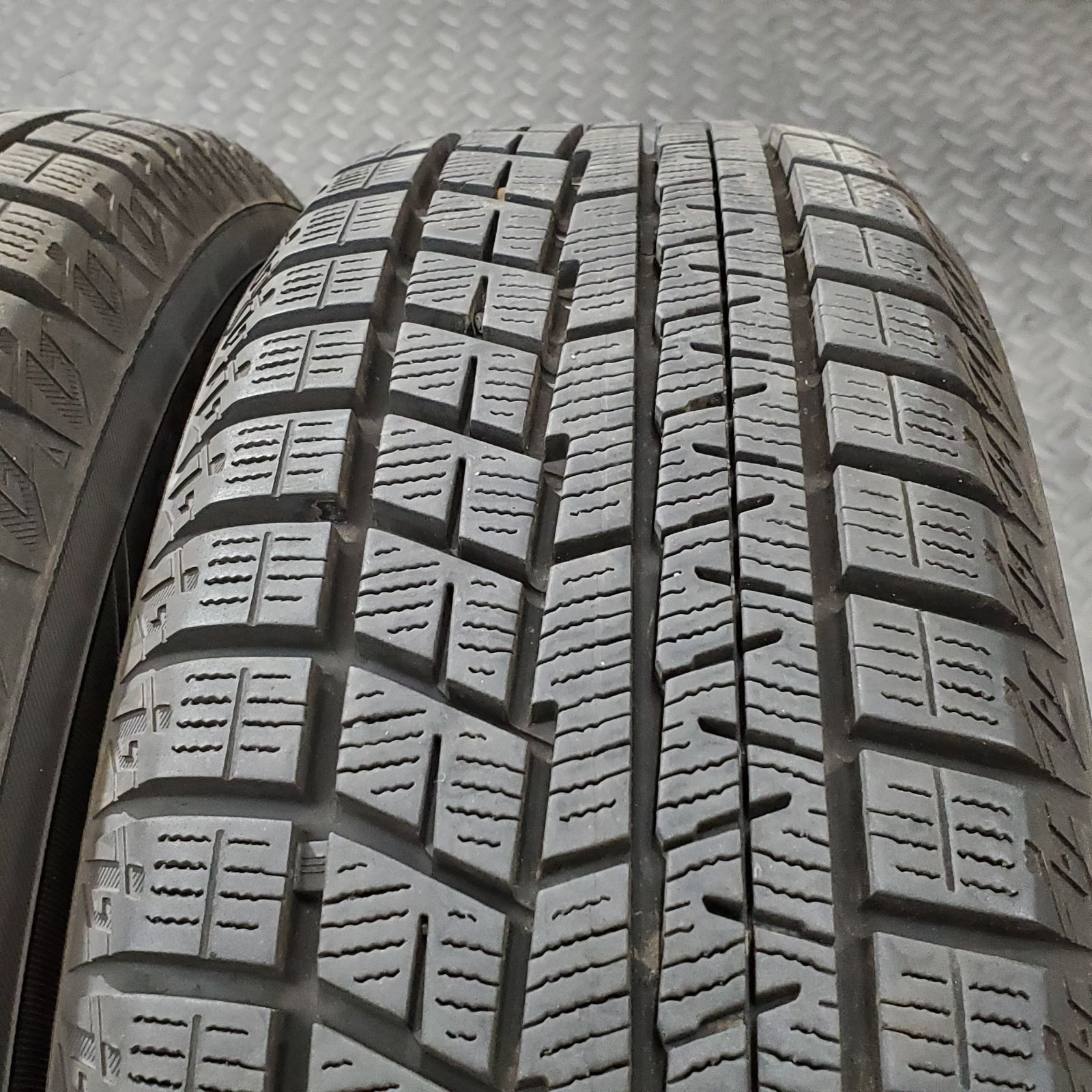 コンテ スタッドレスタイヤ