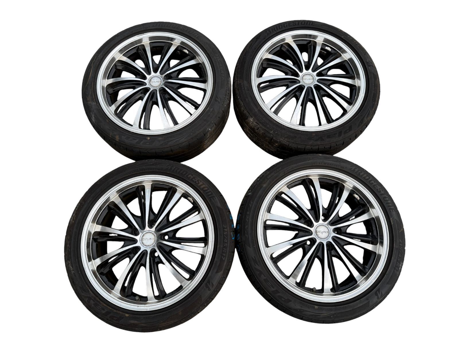 ヴォクシー ZWR80G Stich EXPLORER アルミホイール 社外品 215/45R17