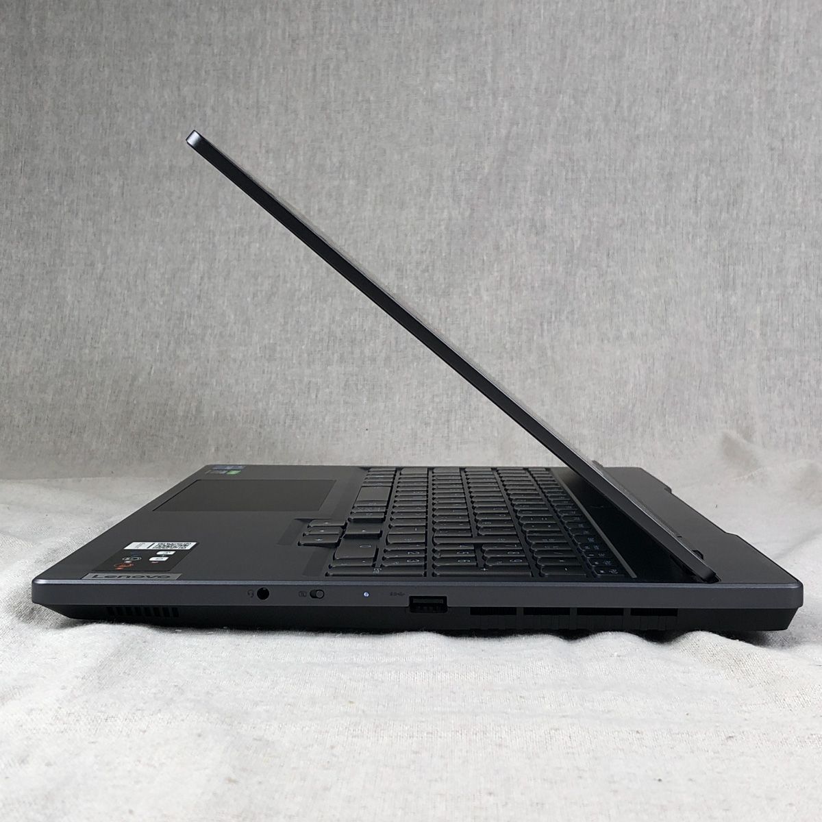 本体のみ】ゲーミングパソコン ノートPC Lenovo Legion 5 15IAH7【i7 