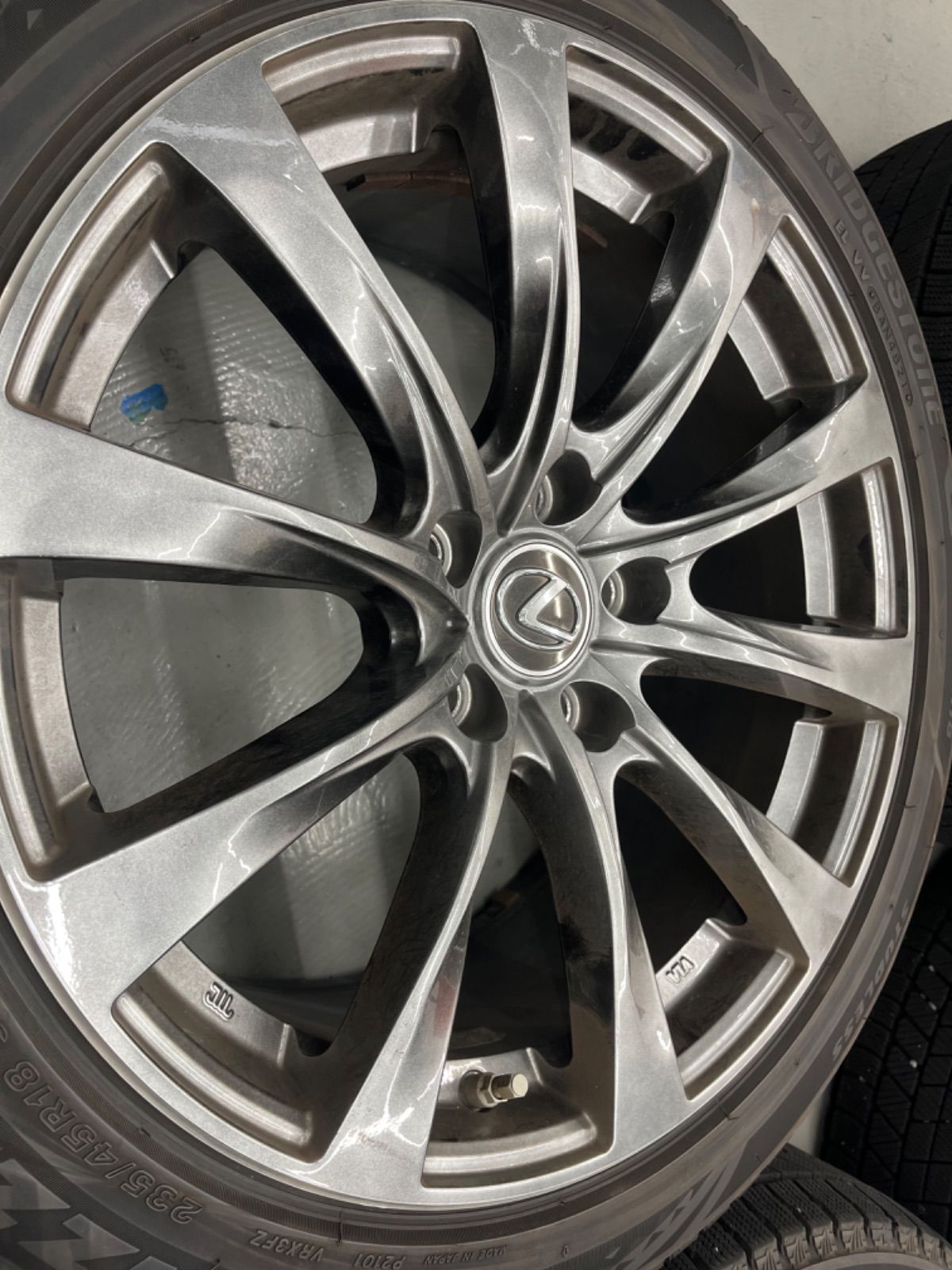 レクサスESスタッドレスタイヤレクサス純正アルミ付235/45R18 AXZH11