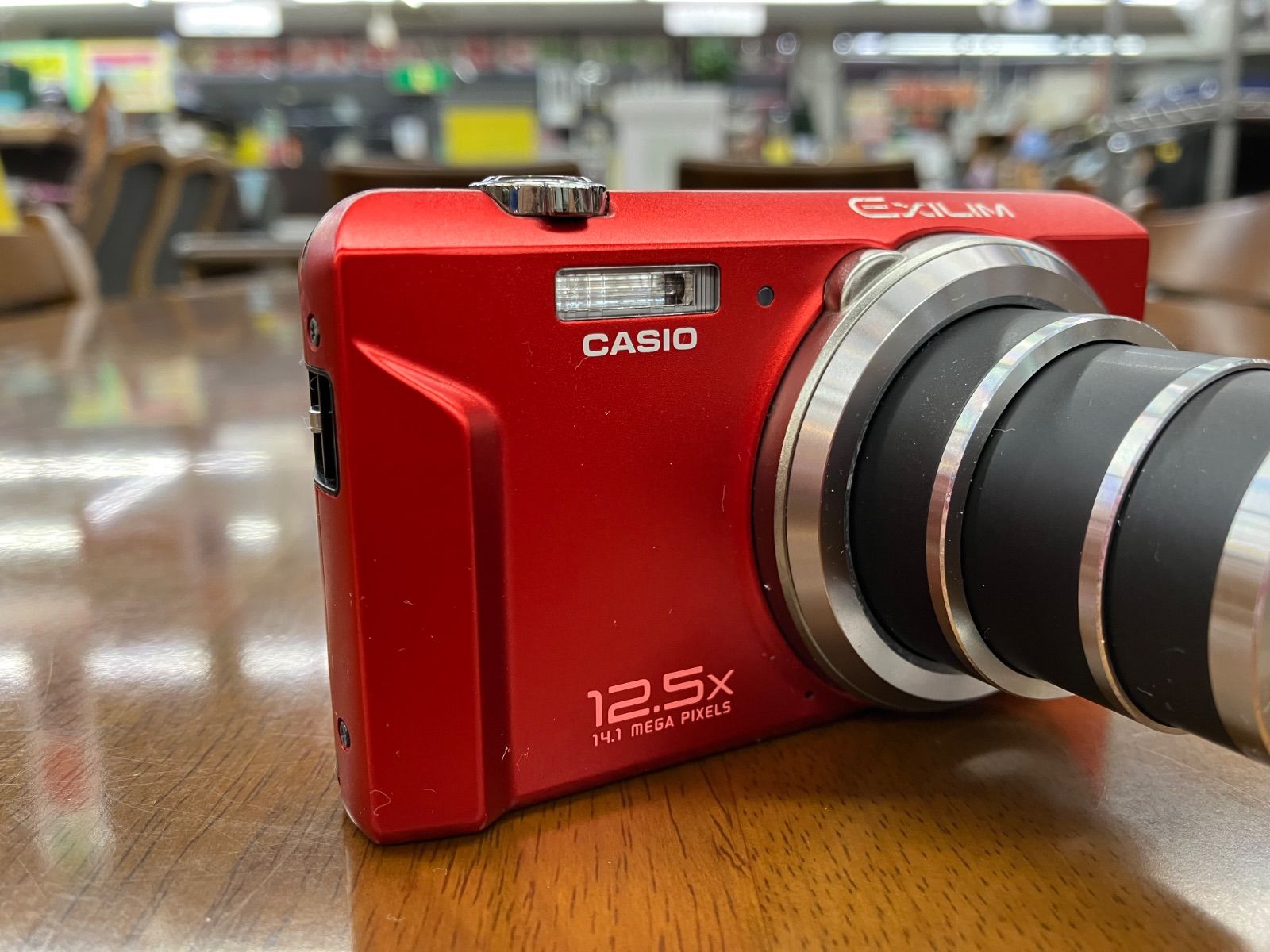 CASIO デジタルカメラ EXILIM 1410万画素 12.5倍 EX-ZS100 レッド
