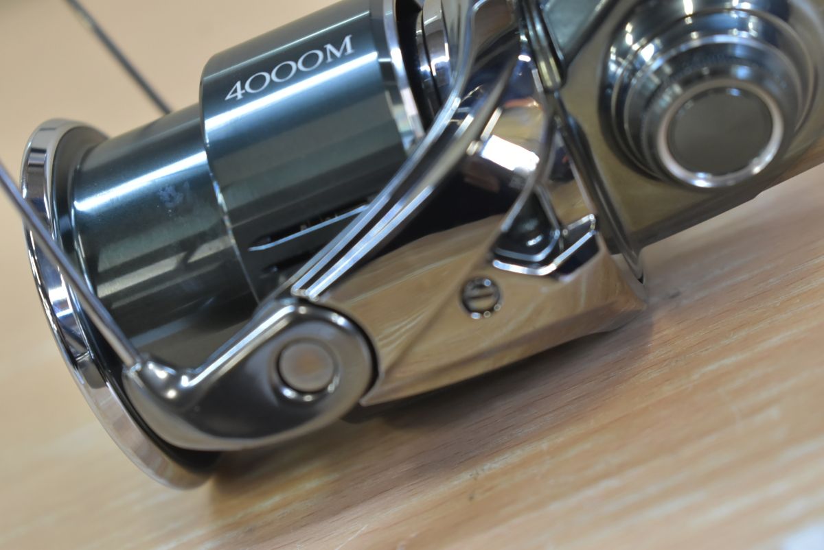 シマノ 22 ステラ 4000 M スピニングリール SHIMANO STELLA シーバス ヒラメ ブラックバス タチウオ ロックフィッシュ