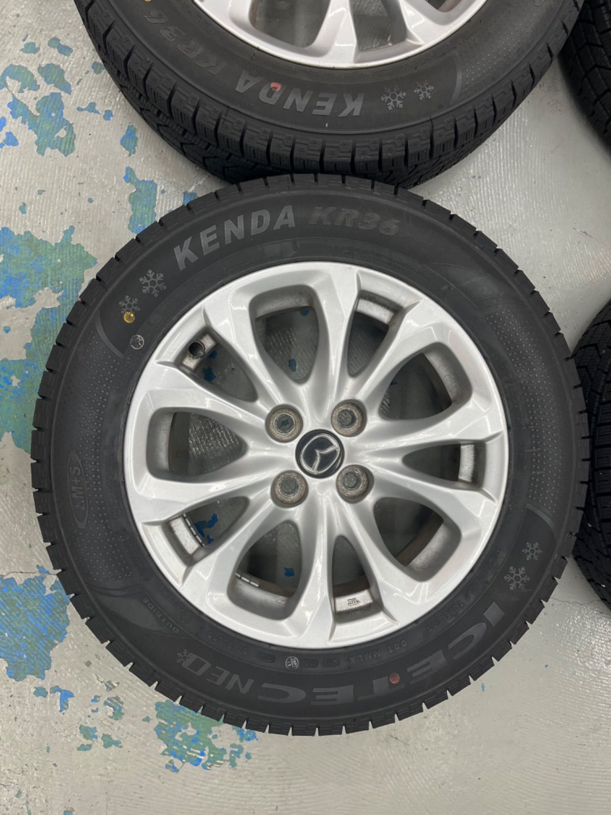 マツダデミオスタッドレスタイヤ純正ホイル付185/65R15 DJ5FS - メルカリ