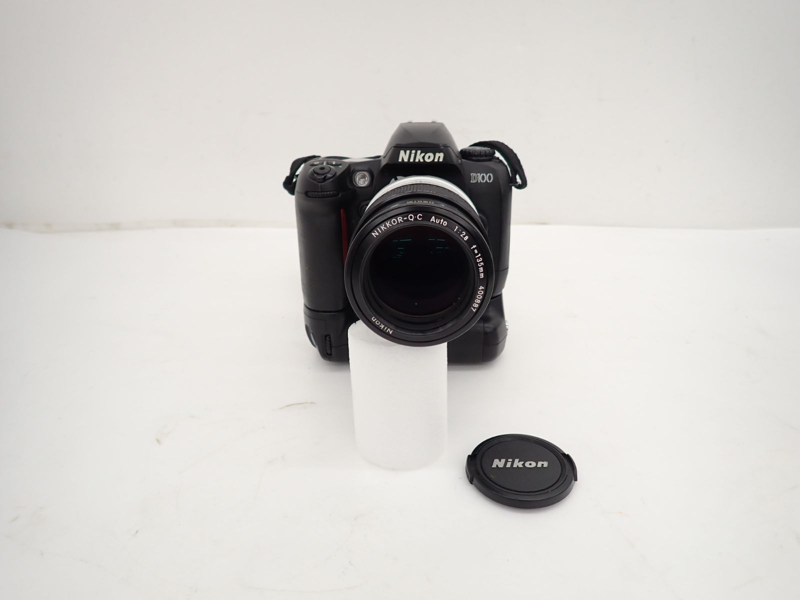∽ Nikon ニコン デジタル一眼レフ D100 ボディ/NIKKOR-P・C AUTO 