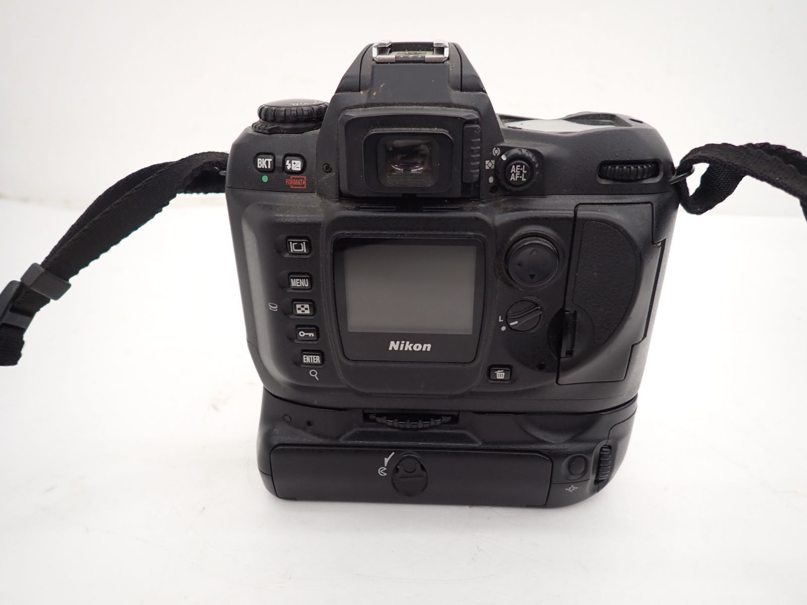 ∽ Nikon ニコン デジタル一眼レフ D100 ボディ/NIKKOR-P・C AUTO 