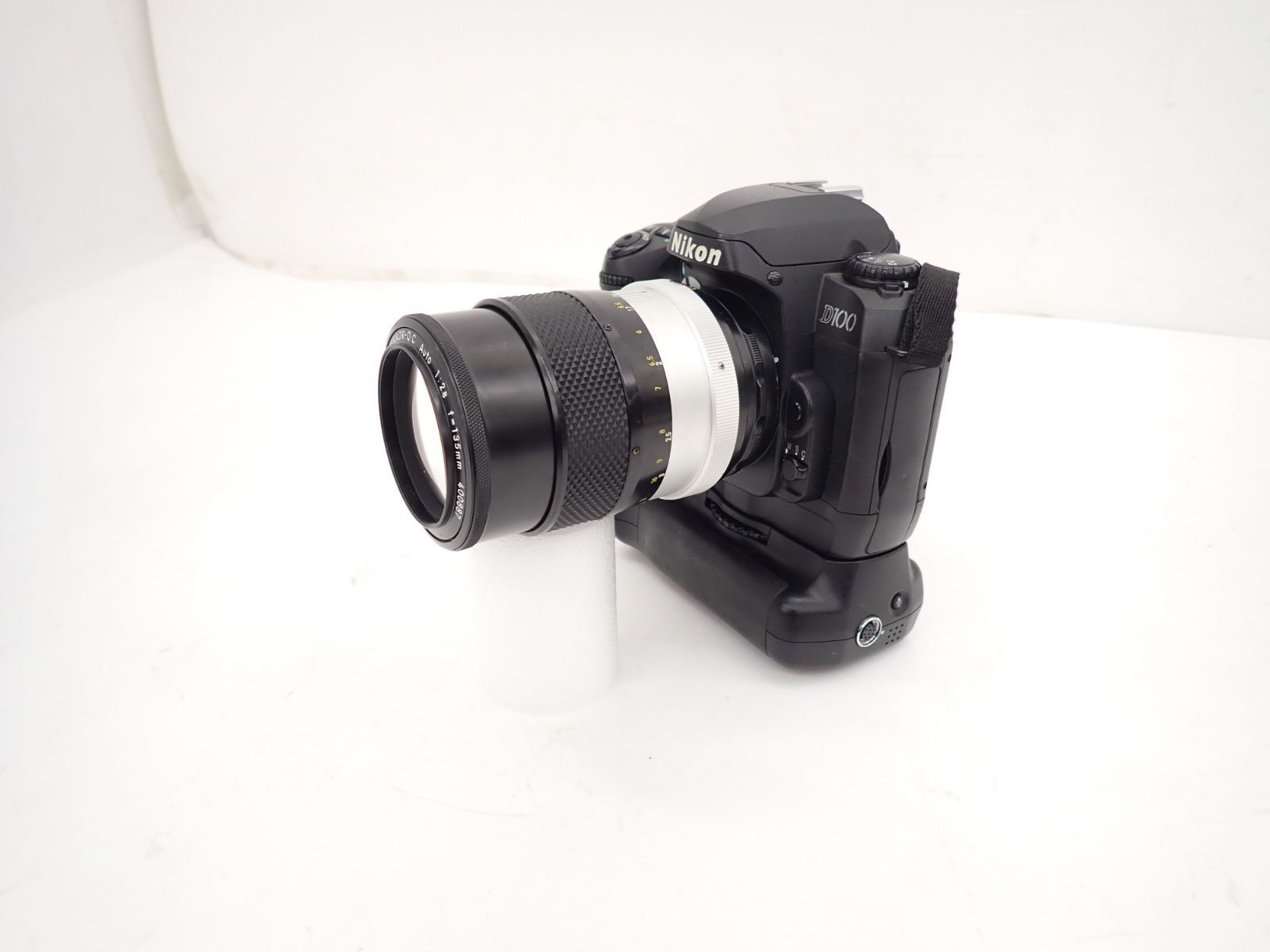 ∽ Nikon ニコン デジタル一眼レフ D100 ボディ/NIKKOR-P・C AUTO 
