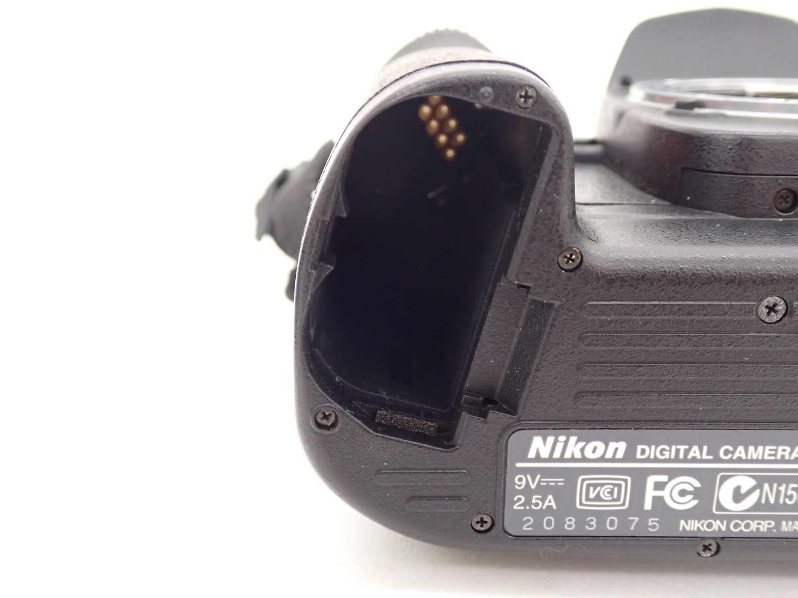 ∽ Nikon ニコン デジタル一眼レフ D100 ボディ/NIKKOR-P・C AUTO 