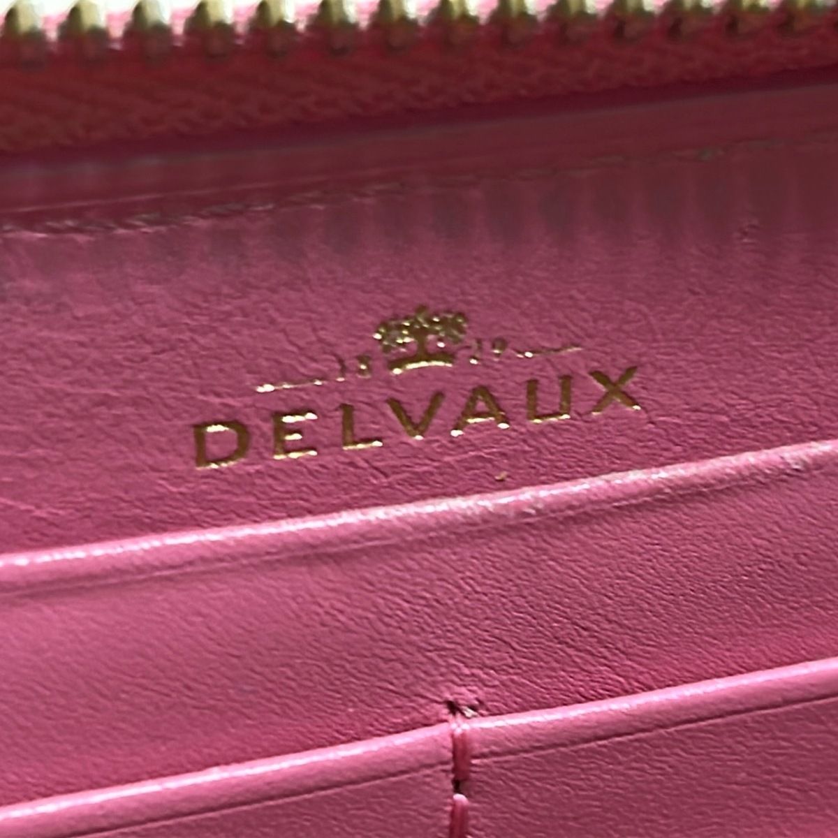 DELVAUX(デルボー) 長財布 - ピンク ラウンドファスナー レザー 【公式 