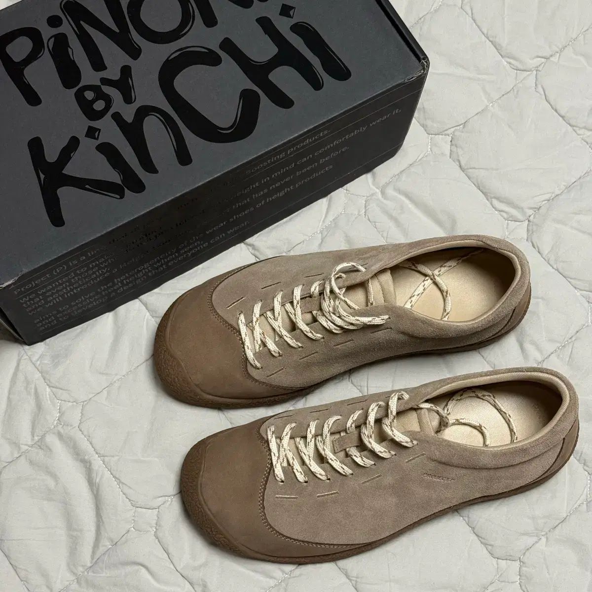 280 Kinch! MANO 320 p TAUPE