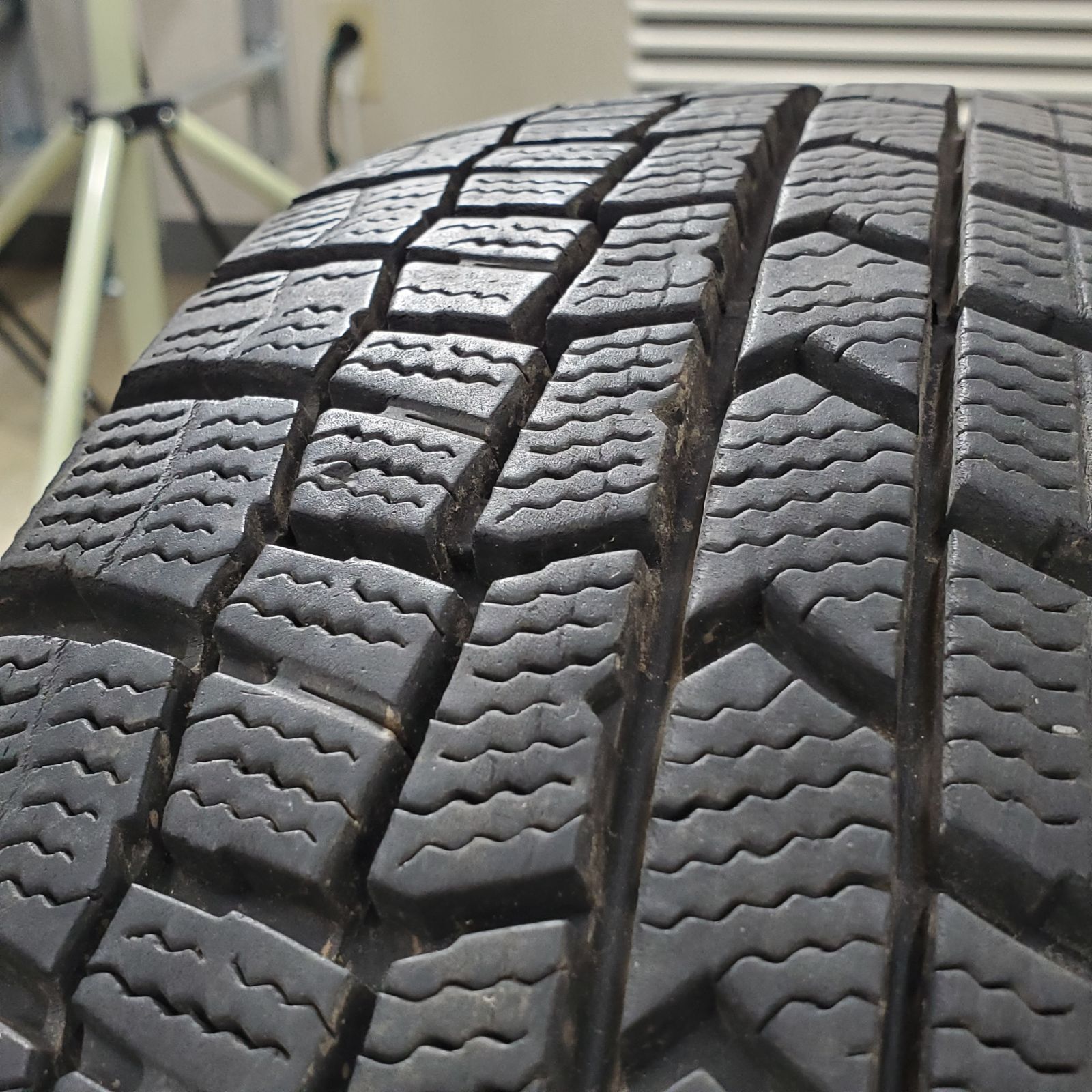 スタッドレスタイヤ 1274