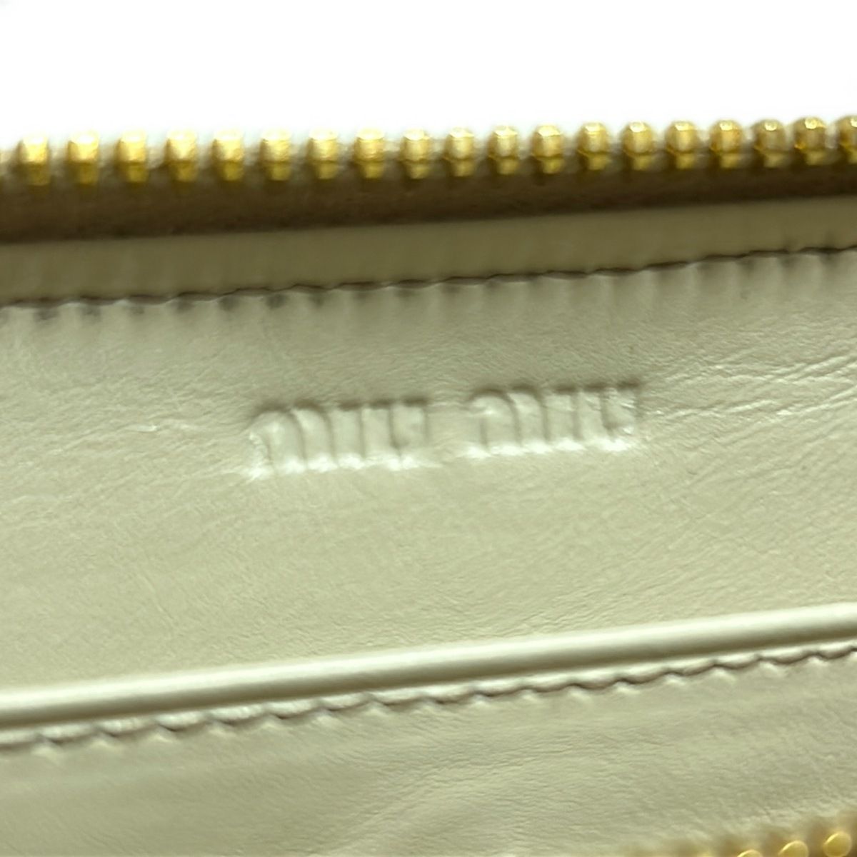 長財布 ベージュ