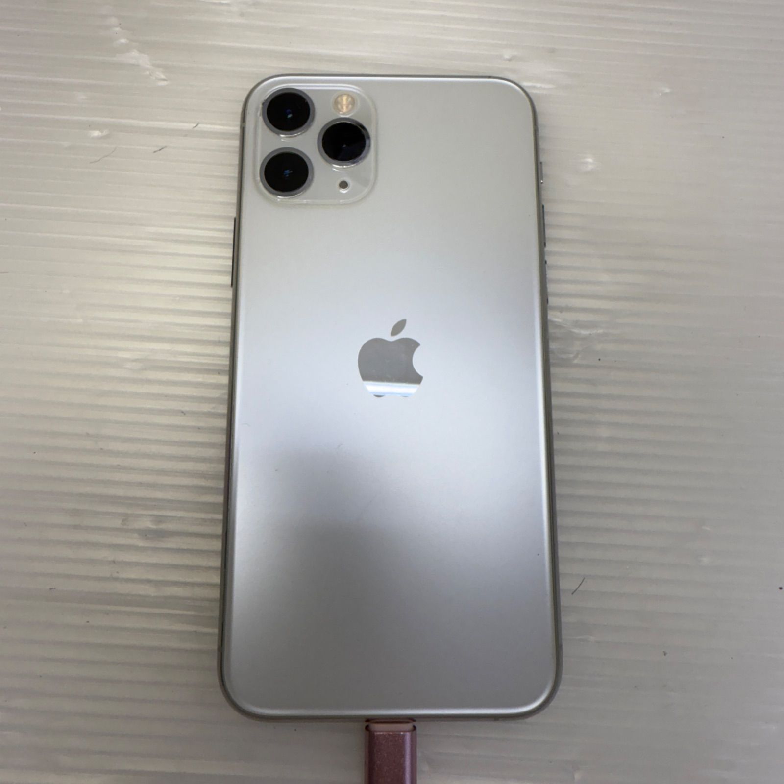 ☆iPhone 11 Pro☆A2215 256GB ホワイト 画面割れ アップル Apple 判定