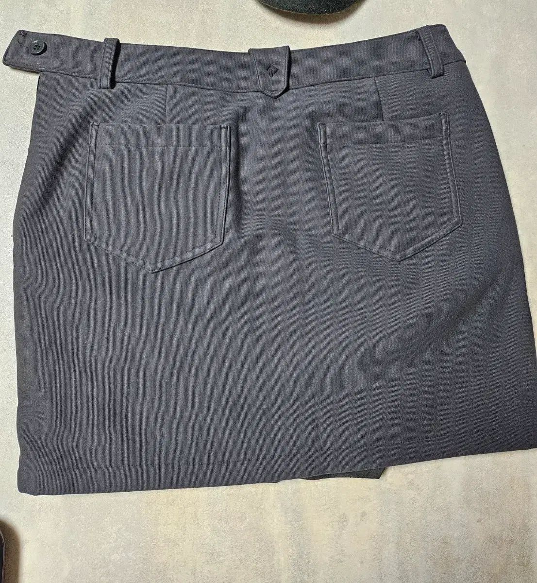 レノマゴルフ アシンメトリー キルティングダウン 起毛 キュロット 67 cm