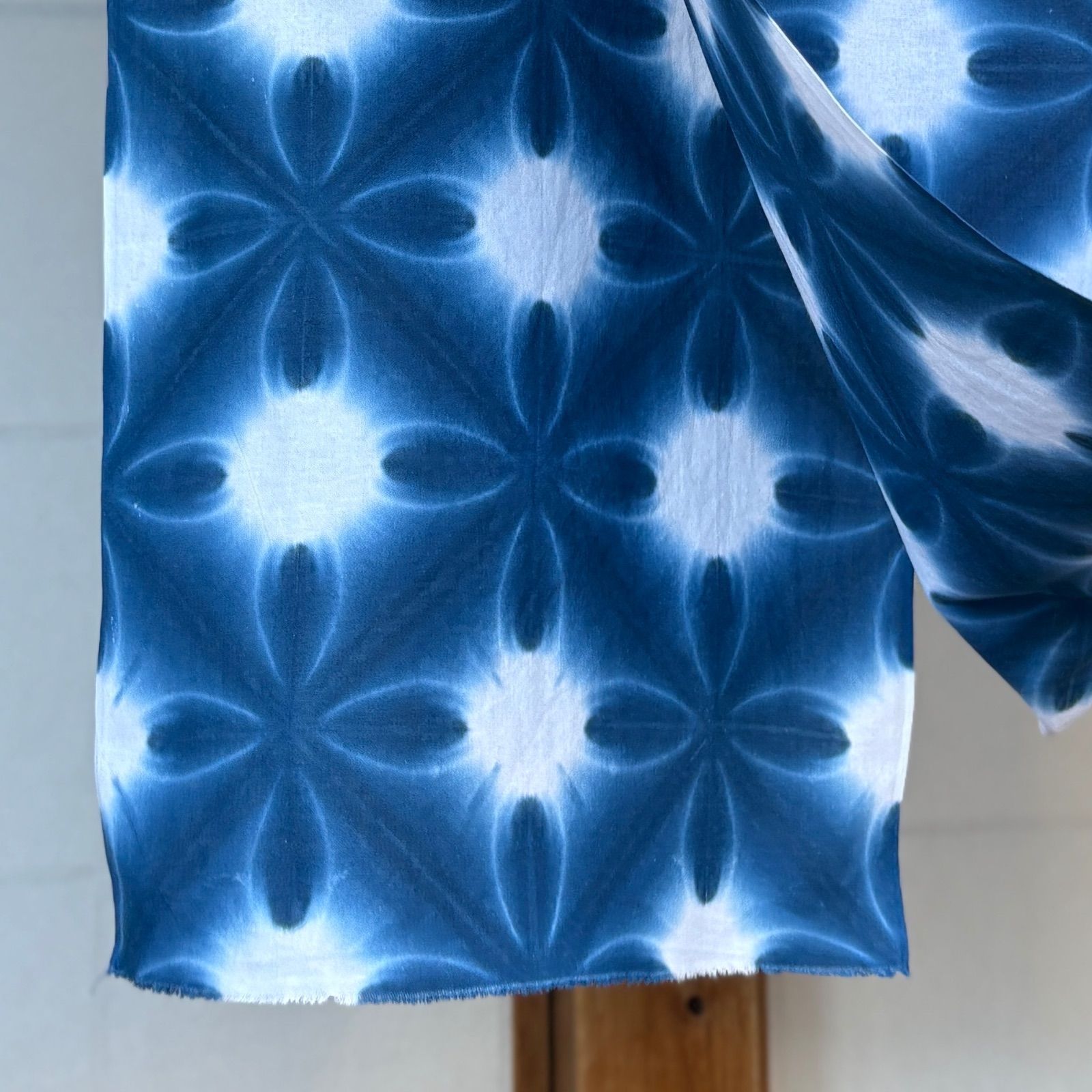 s67 【sato】 藍染 雪花絞り 高級さらし生地 460cm 木綿反物はぎれ 綿