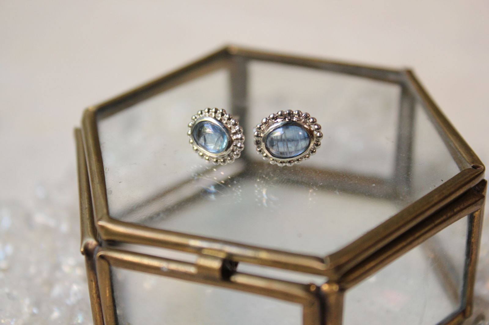  カイヤナイトの一粒ピアス SV 950 azur ピアス アクセサリー