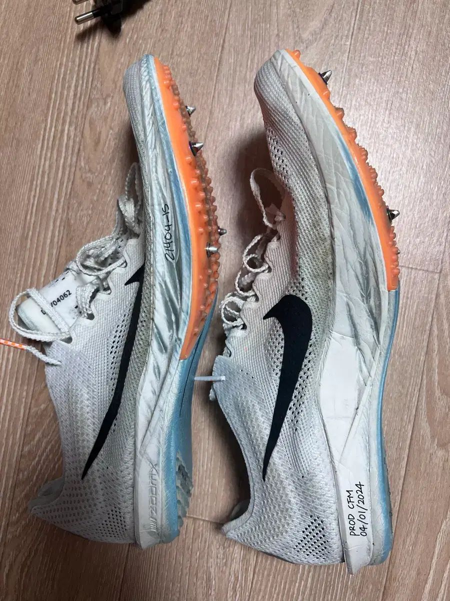 ナイキ ドラゴンディフュージョン 中長距離 スパイク 275