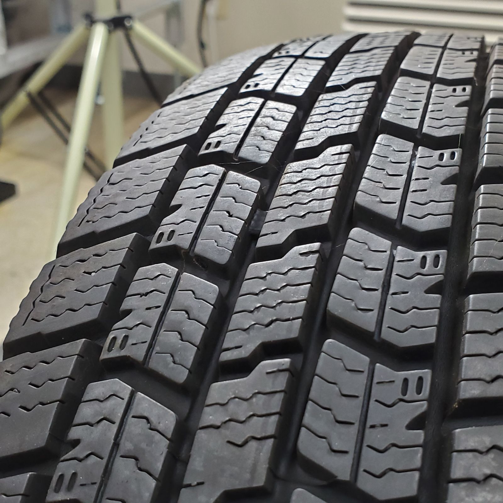 スタッドレスタイヤ