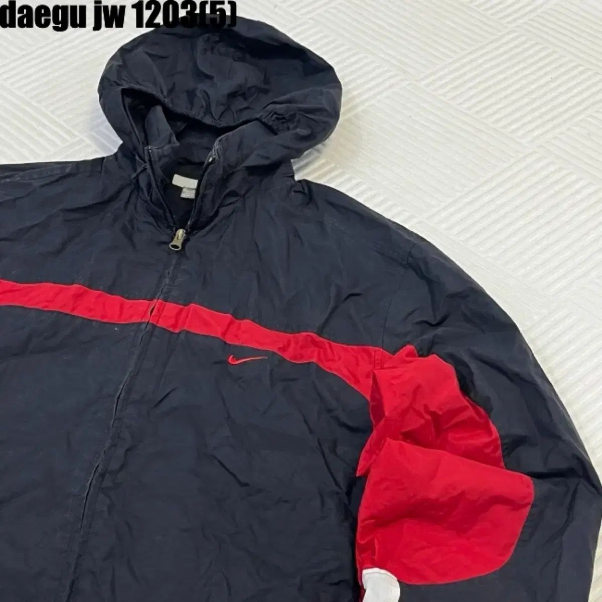 ナイキ ブラック/レッド WHO ウィンドブレーカー ジャケット XL 1203
