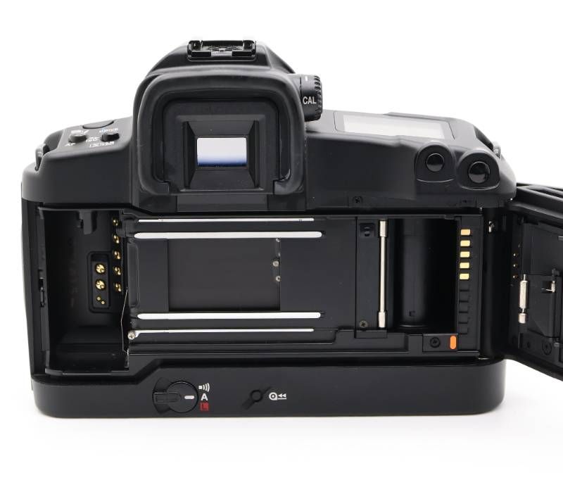 □ Canon EOS-3 フィルム一眼レフボディ 動作確認済み ワケあり - メルカリ