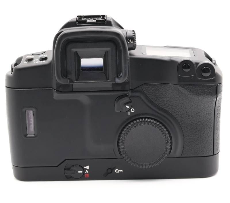 □ Canon EOS-3 フィルム一眼レフボディ 動作確認済み ワケあり - メルカリ