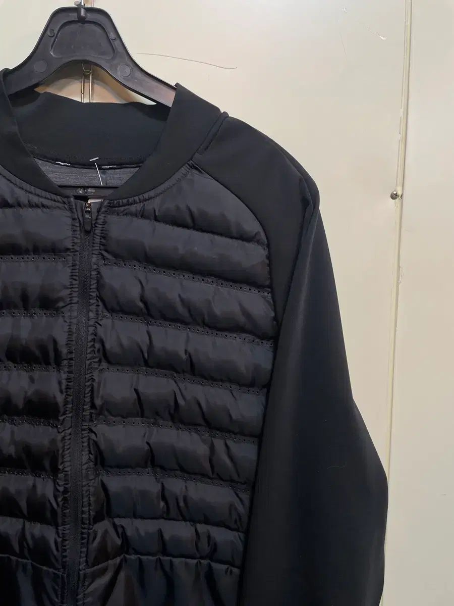 人気　NIKE GOLF　ナイキゴルフ　ナイロンジャケット　エアロロフト　M コレクション ナイキ ゴルフ エアロロフト 軽量 NIKE GOLF】美品エアロ