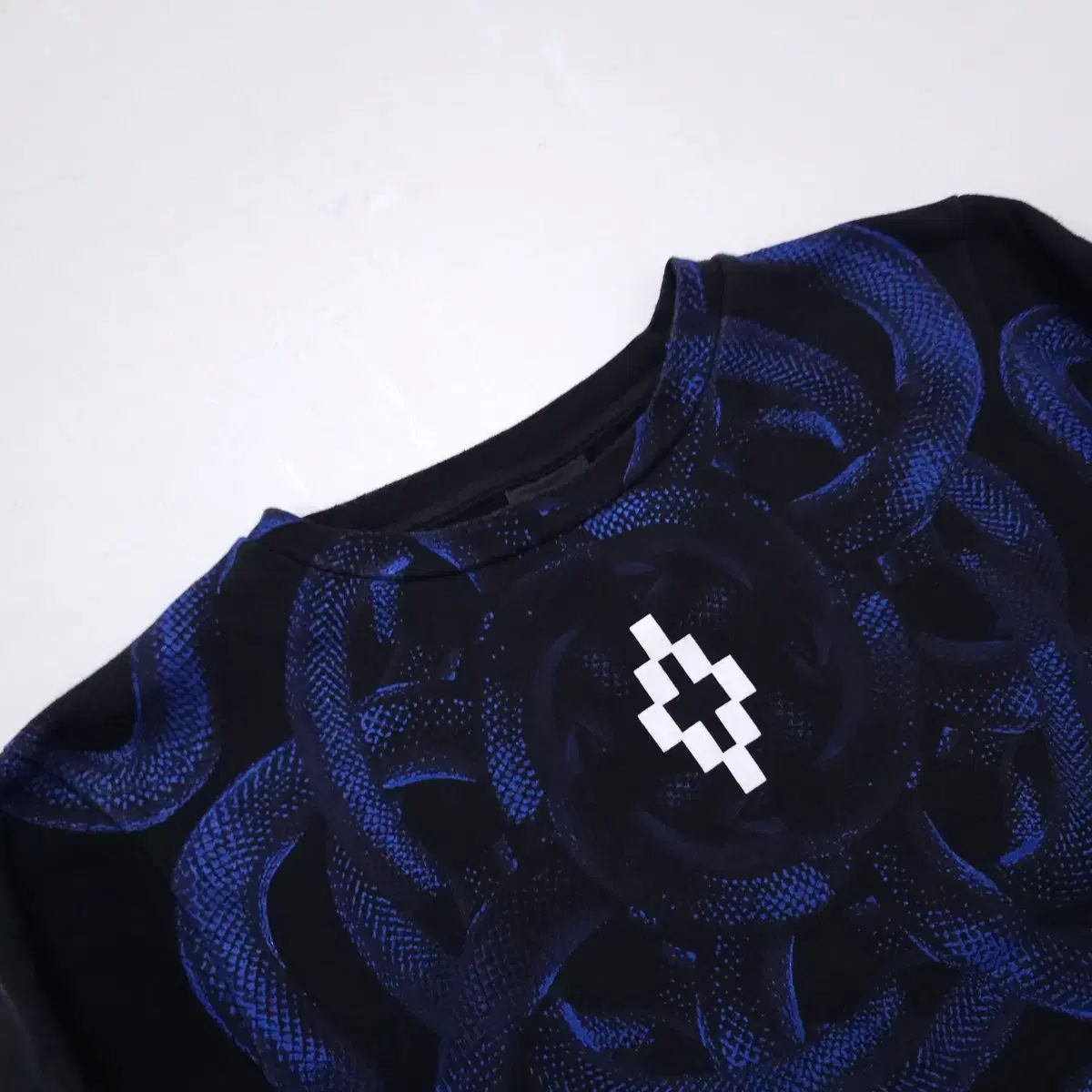 XS) マルセロバーロン ブラック スネーク スウェット - メルカリ