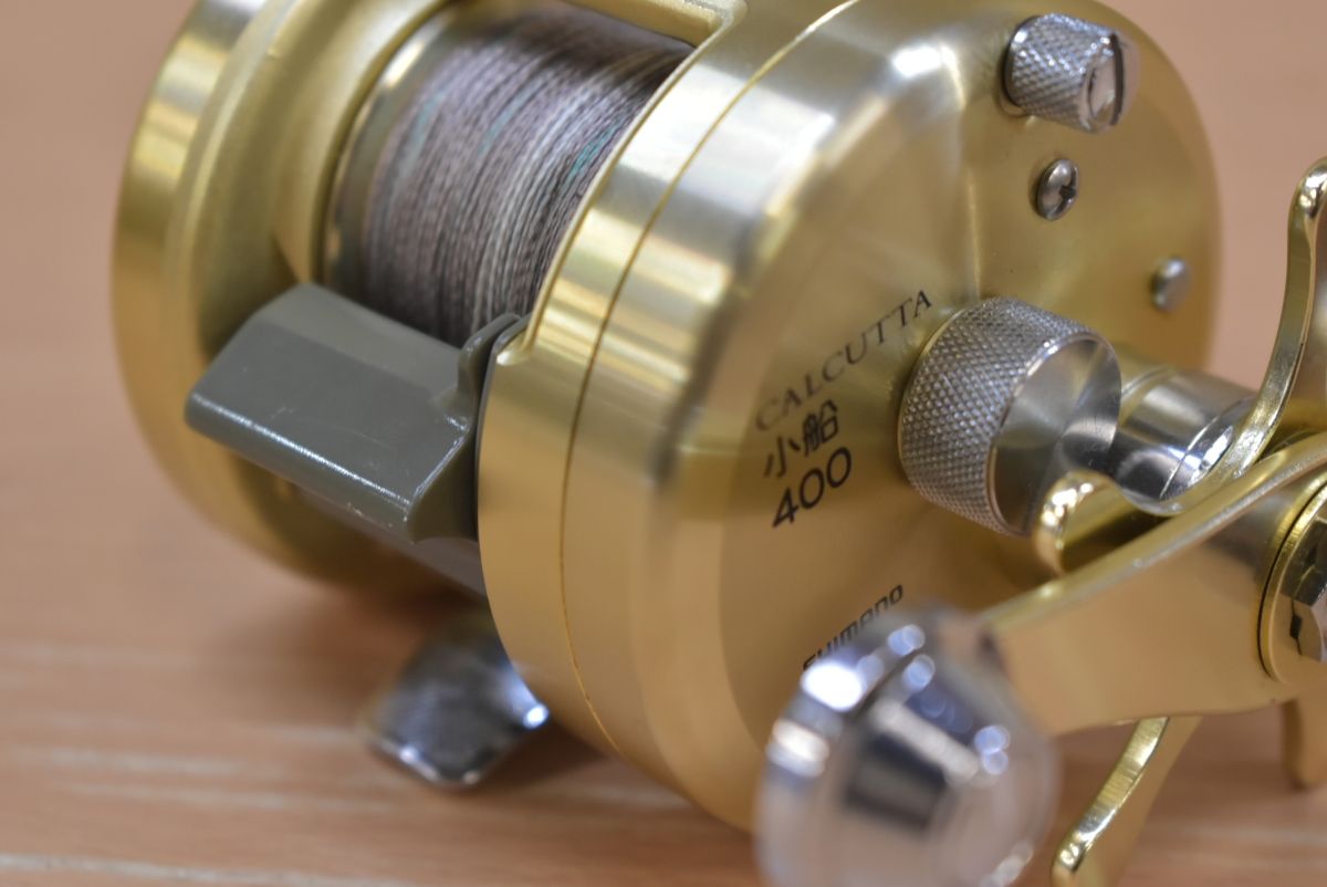 シマノ カルカッタ 小船 400 右 ベイトリール SHIMANO CALCUTTA 船釣り