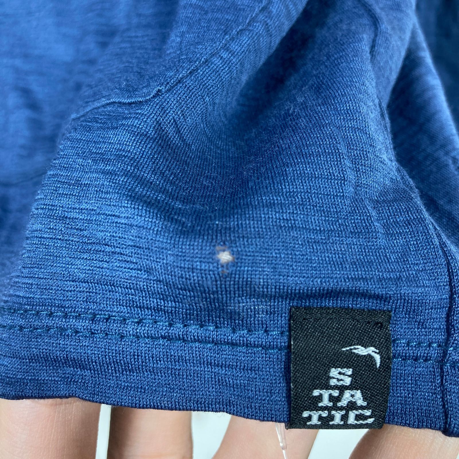 ライトウェイト フーディ