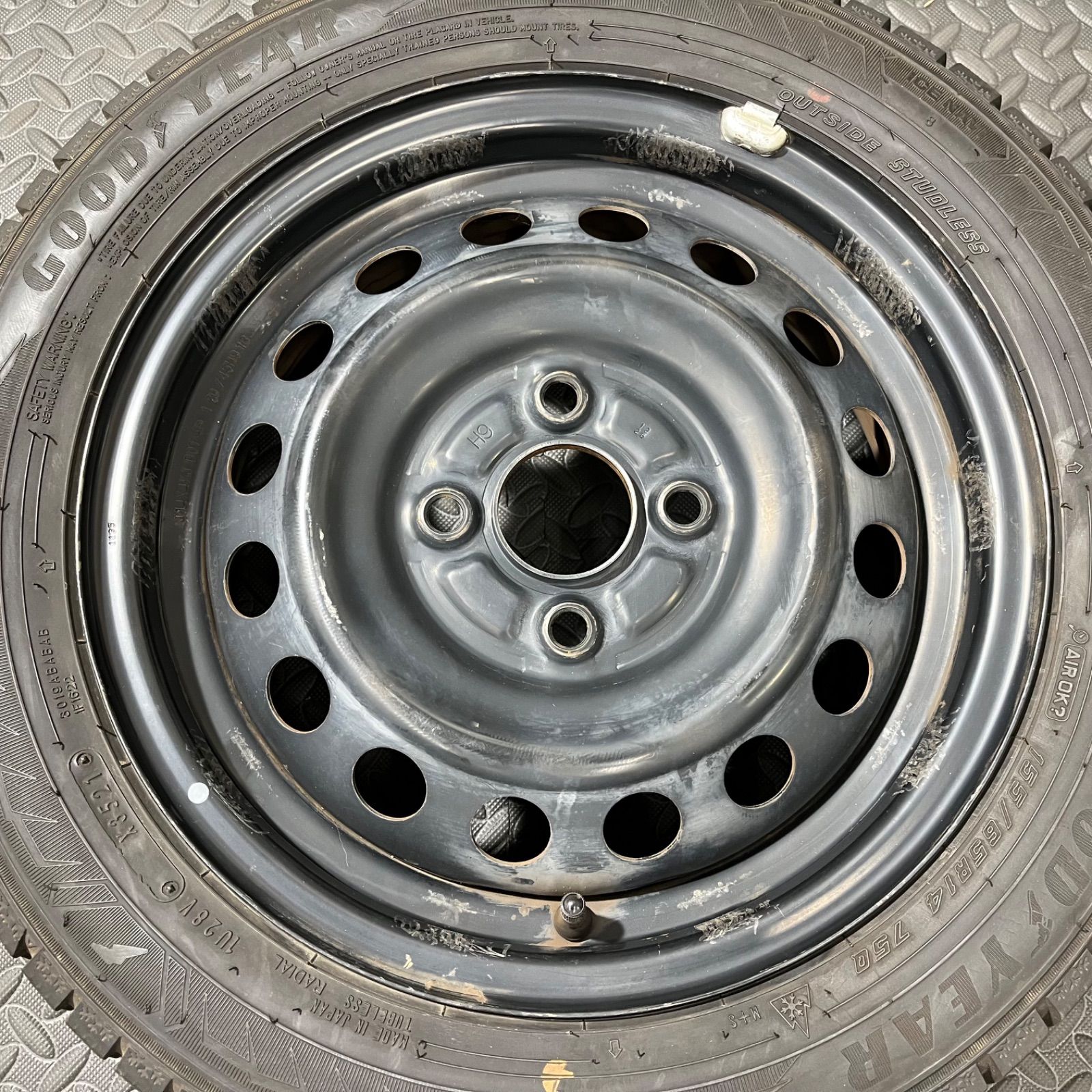 21年製 155 65 R 14 グッドイヤー アイスナビ8 日産 デイズ デイズルークス スタッドレスタイヤ 1277 Y