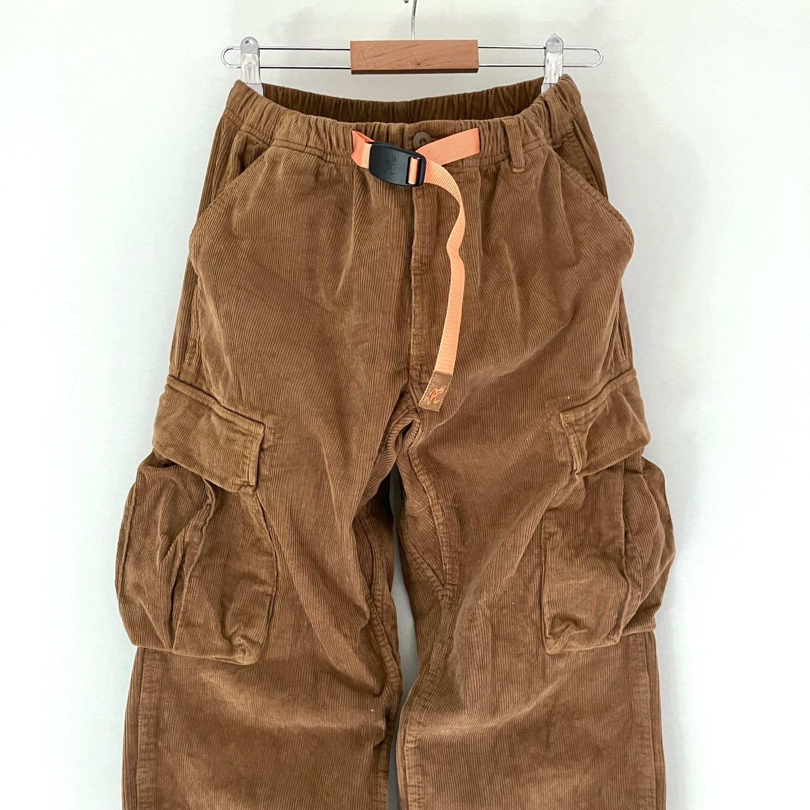 BEAMS別注 グラミチ ボリューム感のある太畝コーデュロイ6ポケットカーゴパンツ 裾ドローコード メンズM