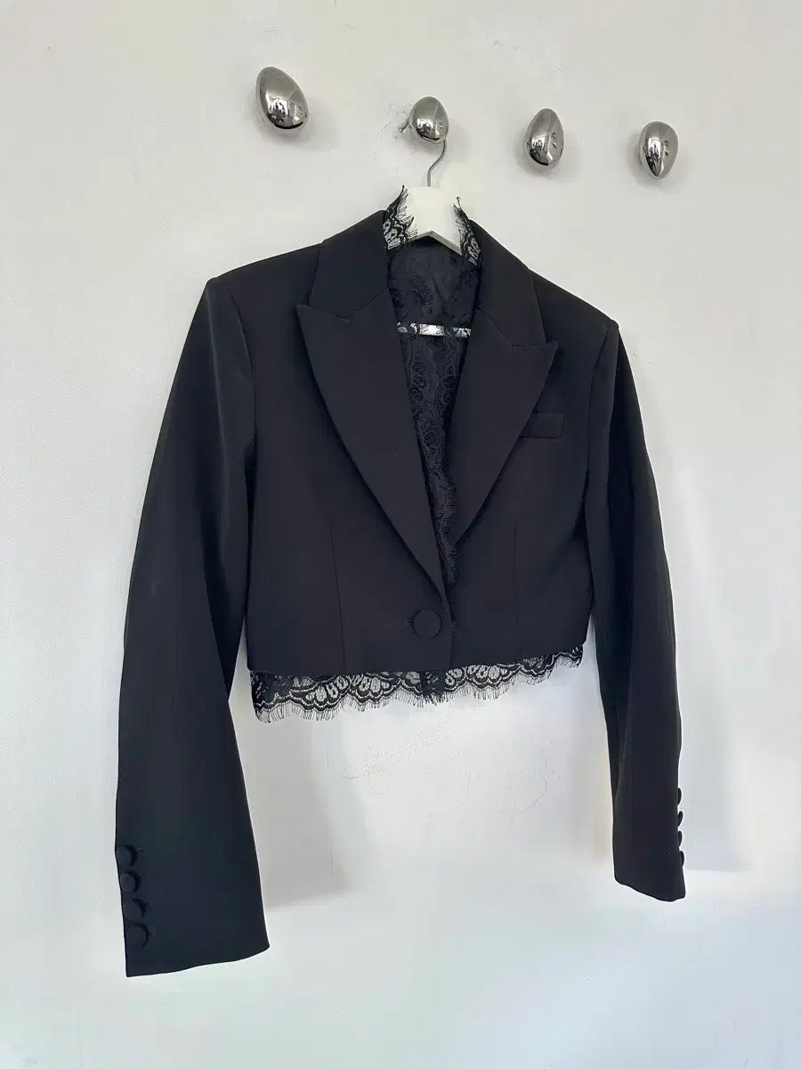 アレキサンダー マックイーン ゴシック クロップド レース ブレーザー