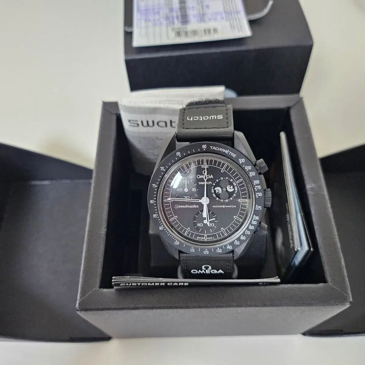 オメガ X スウォッチ ムーン ミッション トゥ ブラック