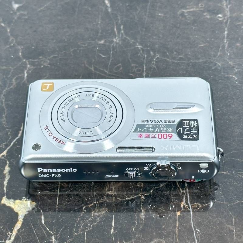 美品】Panasonic LUMIX DMC-FX9 600万画素 LEICAレンズ 光学3倍ズーム
