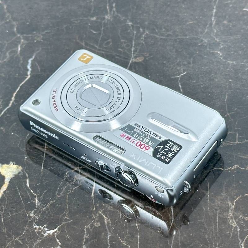 美品】Panasonic LUMIX DMC-FX9 600万画素 LEICAレンズ 光学3倍ズーム
