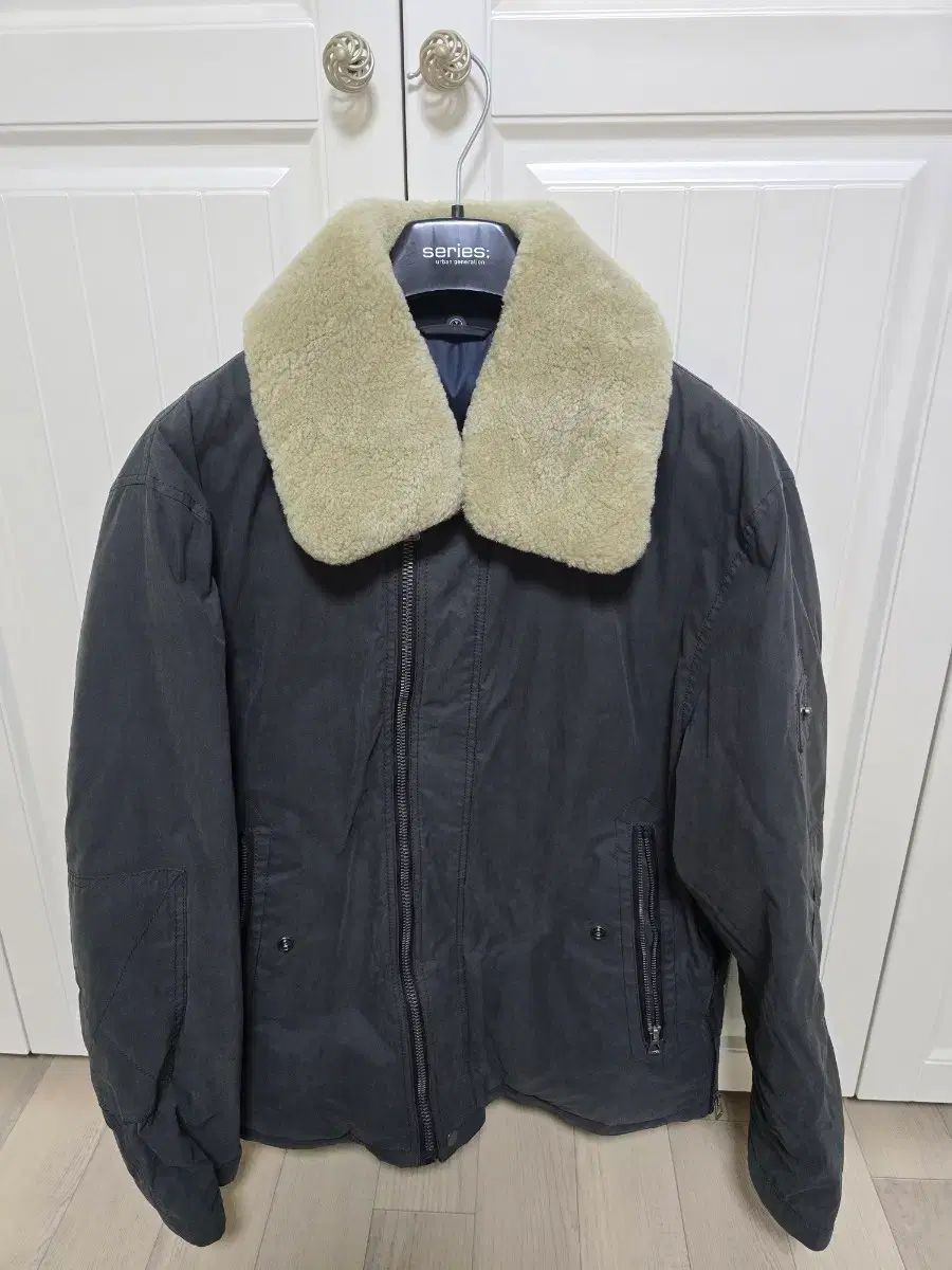 シリーズseries ラファ Rapha オリジナル ダウン カーキ 105