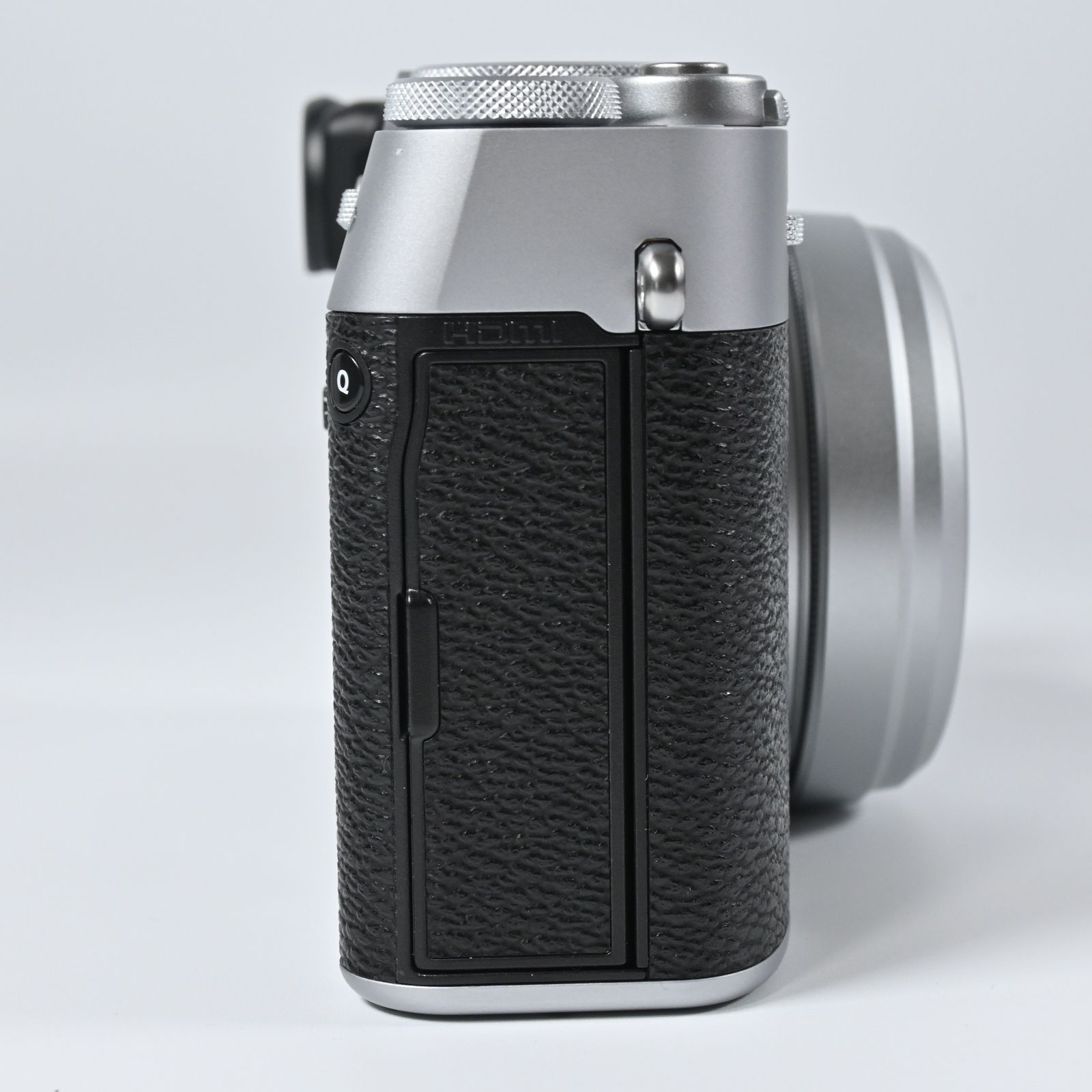 ☆ほぼ新品☆FUJIFILM X100VI シルバー ショット数 29回 - メルカリ