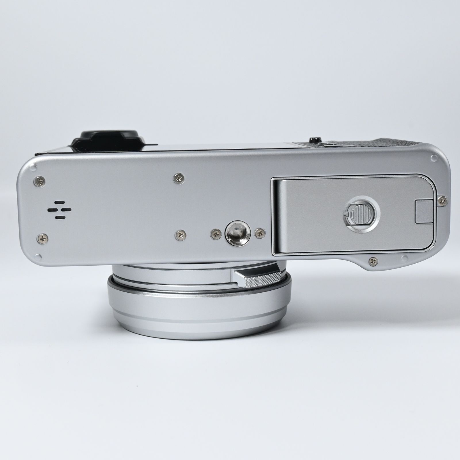 ☆ほぼ新品☆FUJIFILM X100VI シルバー ショット数 29回 - メルカリ