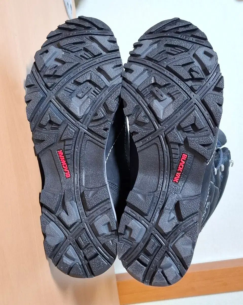 BLACK YAK ブラックヤク 約250 ゴアテックス GORE-TEX 防寒用ブーツ 防寒ブーツ アウトドア Outdoor アウトドアシューズ