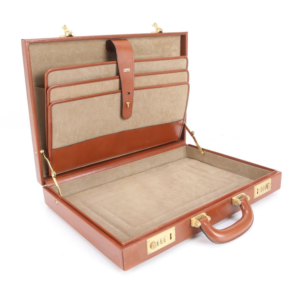 極美品 ロエベ アナグラム レザー アタッシュケース ハードケース 書類