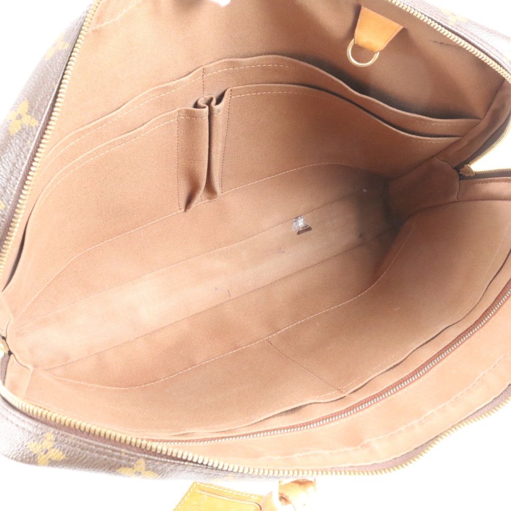 ルイヴィトン モノグラム ポルト ドキュマン ヴォワヤージュ M53361