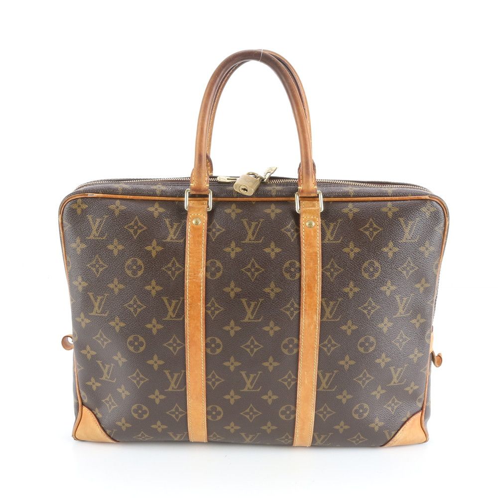 ルイヴィトン モノグラム ポルト ドキュマン ヴォワヤージュ M53361