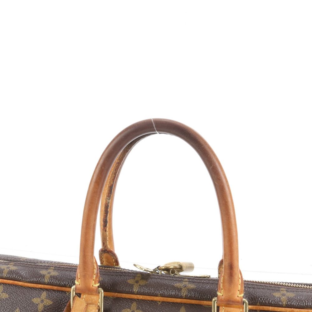 ルイヴィトン モノグラム ポルト ドキュマン ヴォワヤージュ M53361