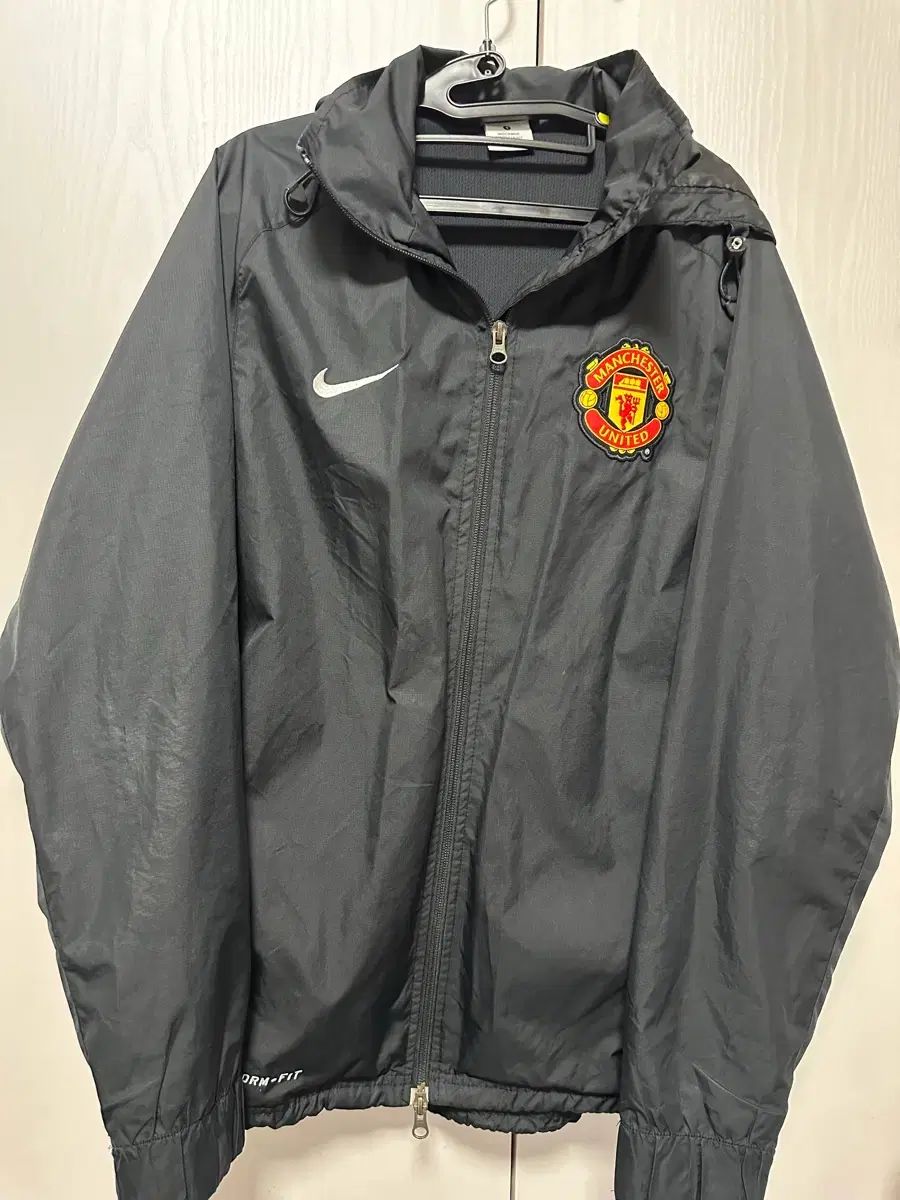 ナイキ ウィンドブレーカー MANCHESTER UNITED FC(マンチェスター