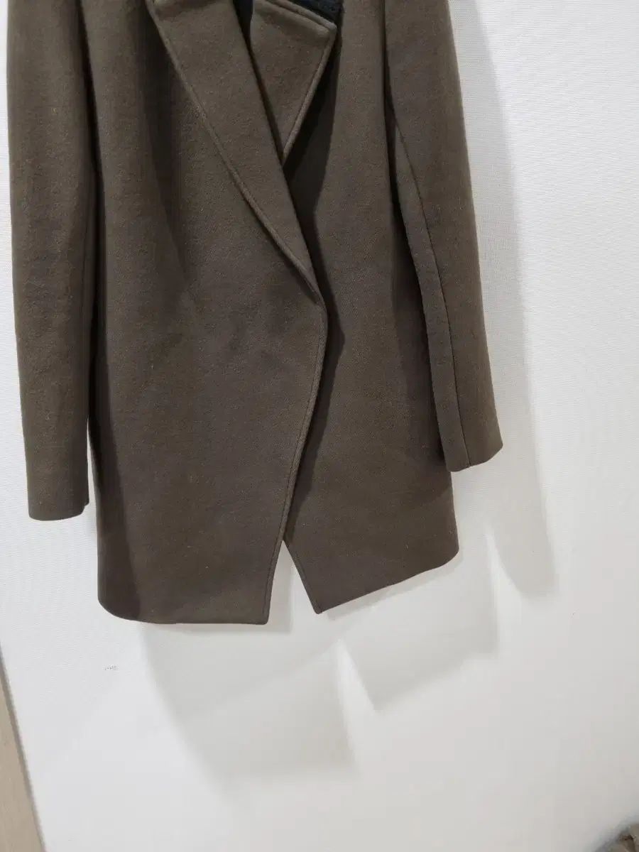 ウェッジウッド　コロンビア　パウダールビー　ディナープレート　27.5cm セオリー カーキ色 ニット カラ コート