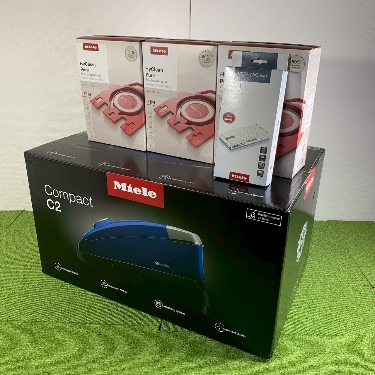 おまけつき Miele ミーレ CompactC 2 掃除機 SDCO 4 紙パック コード式 フィルター ホワイト D 3019