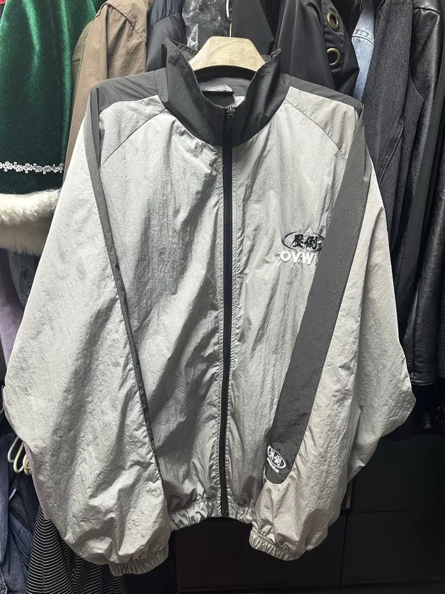 圧倒ウィンドブレーカー 003 M グレー